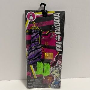 MONSTER HIGH Doll Clawdeen Wolf Fashion Pack NWT 2015 doll clothes toy